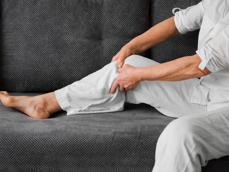 Chiropractic care for leg pain in Demo City
